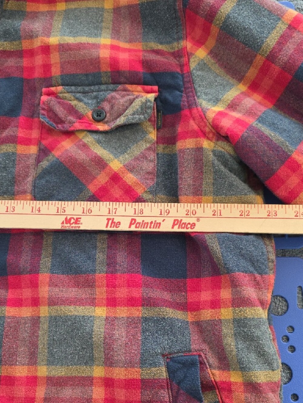 Rip Curl Gray Sherpa Jacket with Red Plaid Trim - Picture 4 of 5
